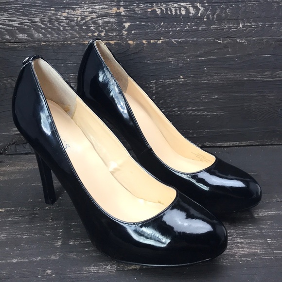 Guess Shoes - Guess Black Patent Pumps Size 8.5